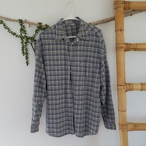 VINTAGE Guess Shirt!